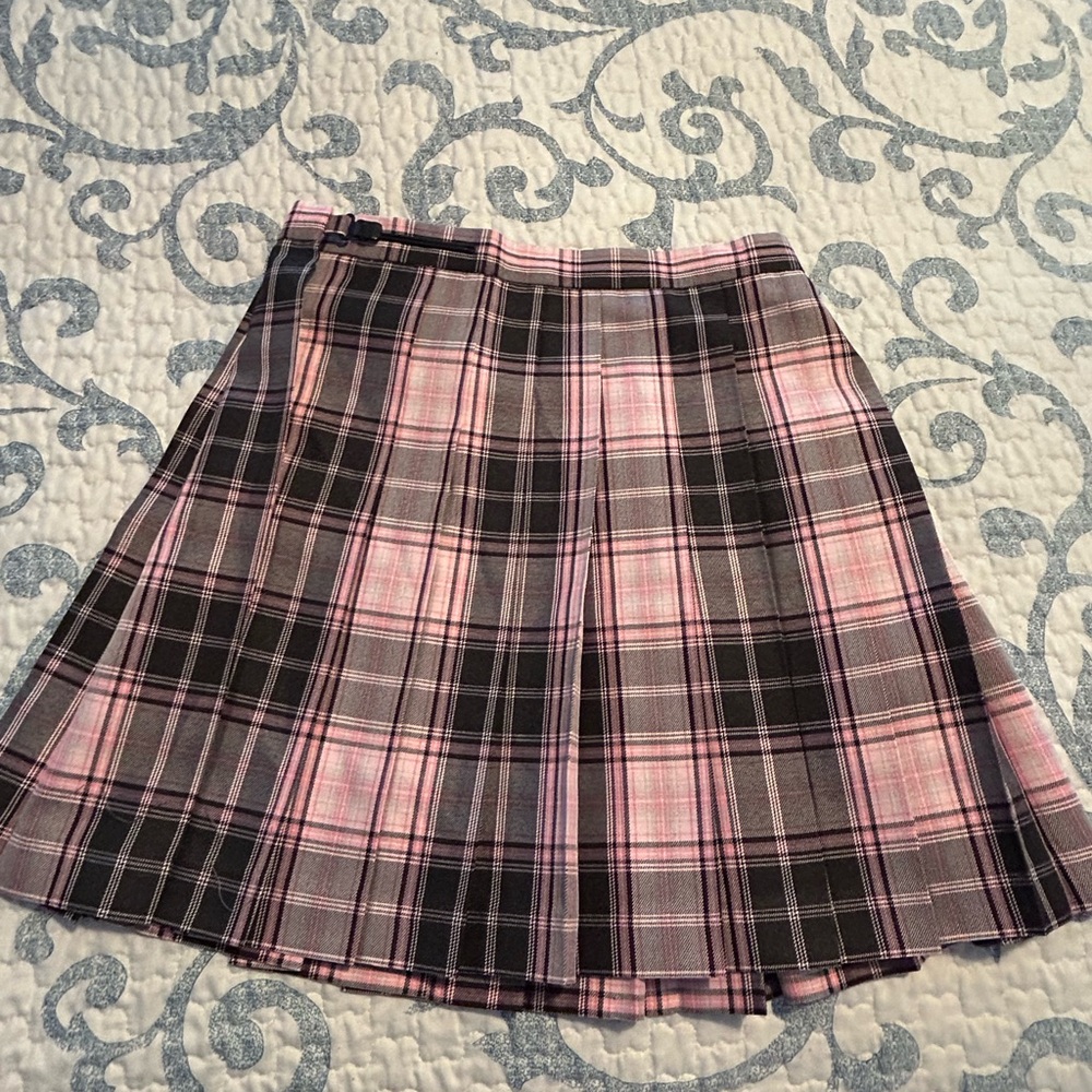 EUC Plaid Pink and Black Women's Skirt